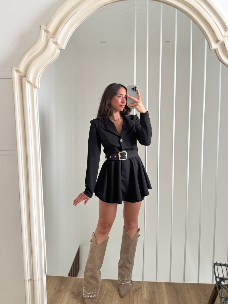 Salopette noire avec revers de ceinture