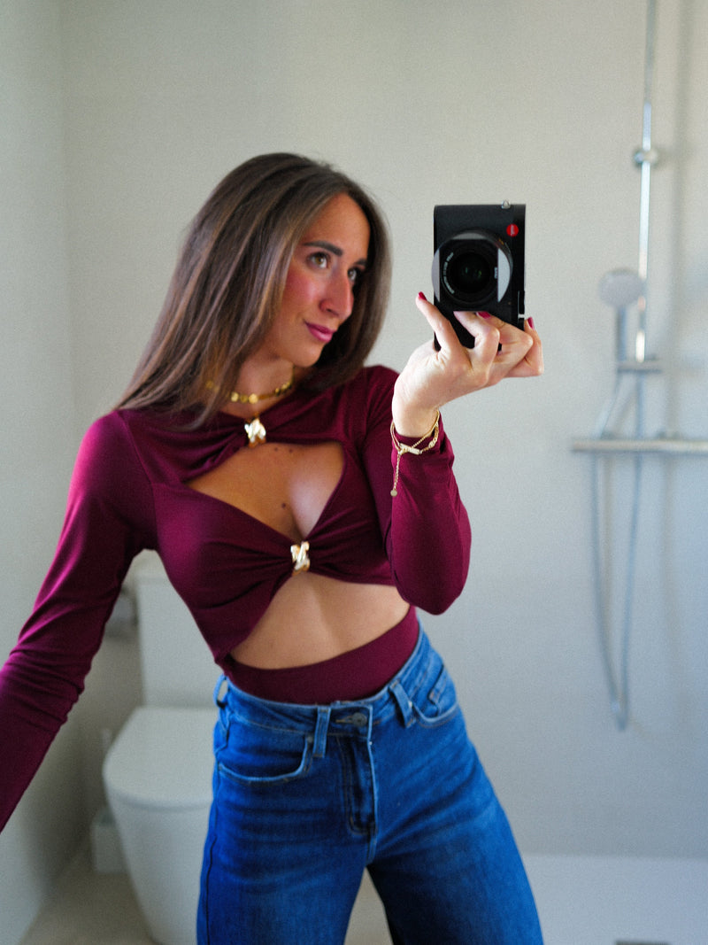 Burgundy bodysuit with sleeves and slits