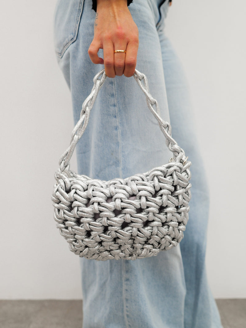 Sac à main à nœud argenté
